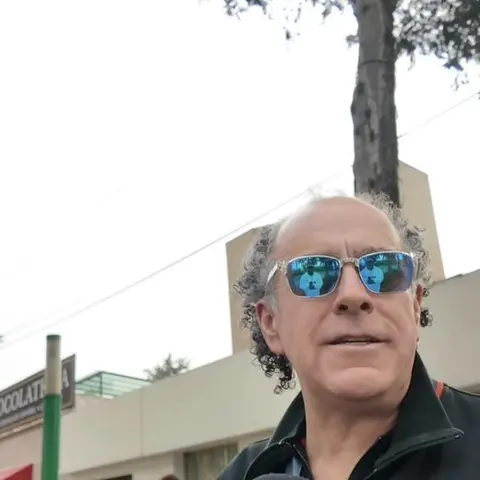 Entrevistado en Paseo Colón